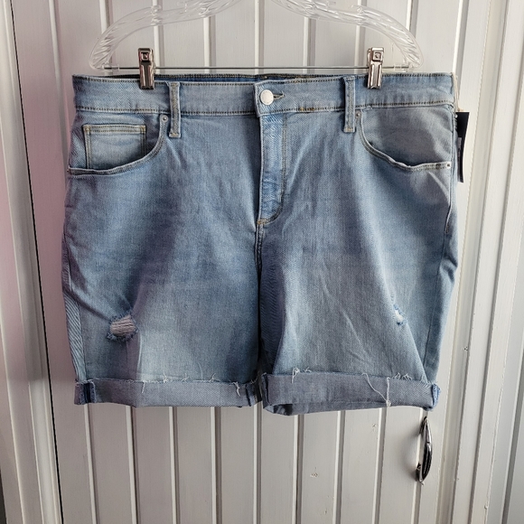 Universal Thread Pants - Mid-Rise Bermuda Shorts